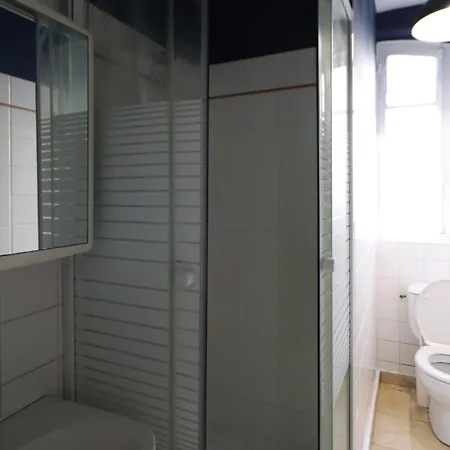 Immeuble L'Essai Hotel *